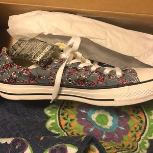 👟 Converse 👟 NEW in 📦